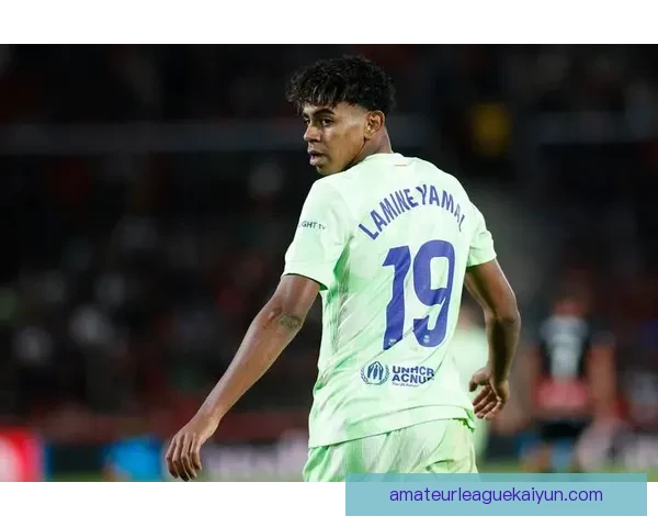 拉菲尼亚在西甲冠军争夺中表现稳健，助力巴萨巩固领先地位