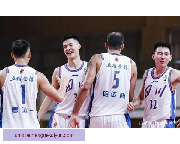 广州队保级成功，状态回暖，为新赛季奠定基础